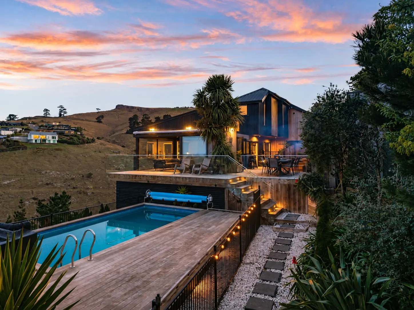 191 Clifton Terrace, overlooking the Sumner coastline